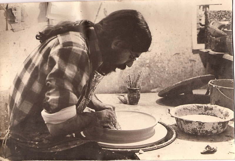Tom White - 1975 in Studio at work.